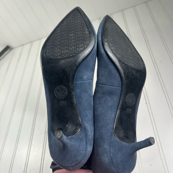 Michael Kors Classic Women's Navy Suede Pointed-Toe Kitten Heels Women’s Size 8M - Picture 9 of 10